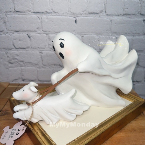 Halloween Goblin & Ghoul Flying Ghost Walking Dog - Picture 2 of 7